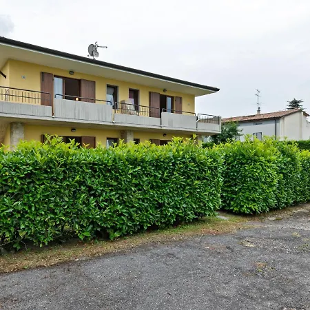 Belvilla By Oyo Near Lazize, With Garden Lazise
