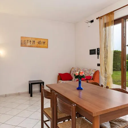 Belvilla By Oyo Near Lazize, With Garden 度假居 *