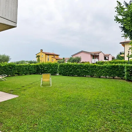 度假居 Belvilla By Oyo Near Lazize, With Garden