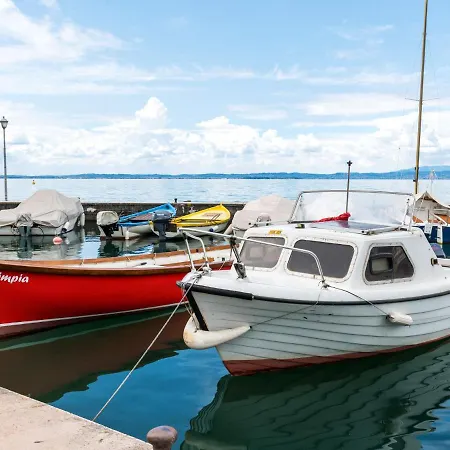 Сasa de vacaciones In Near Garda *